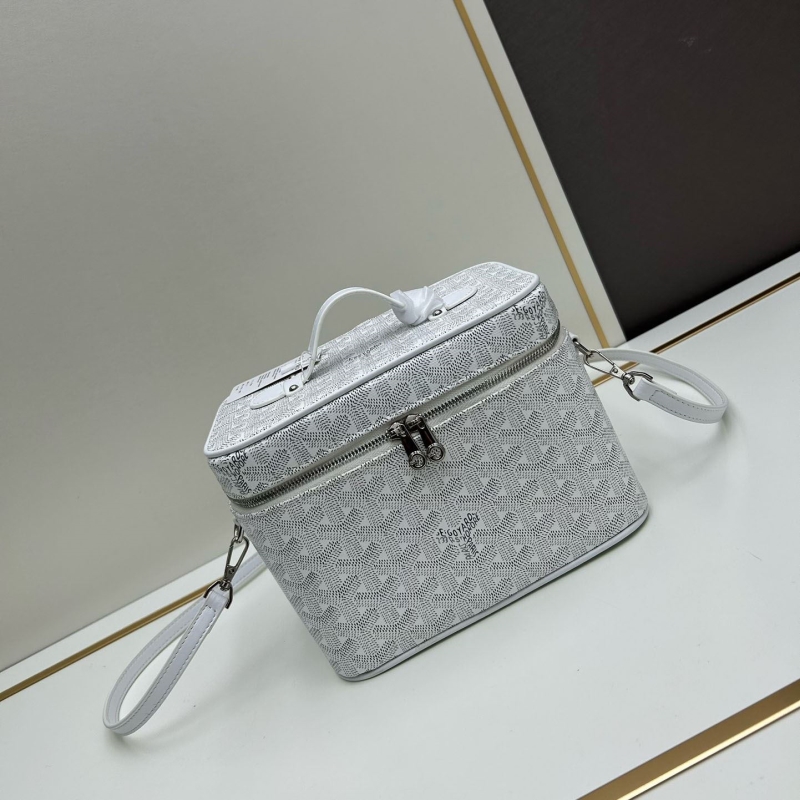 Go*ard cosmetic bags